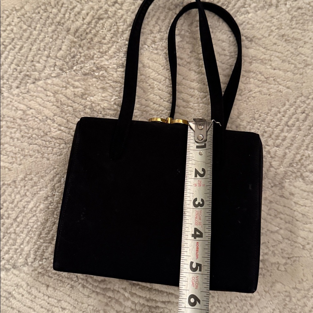 Koret Elegant Black Handbag - Picture 15 of 16
